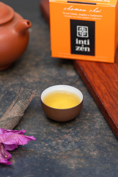 Chaman Chai - Té negro de la India con Canela, Jengibre y Cardamomo - taza