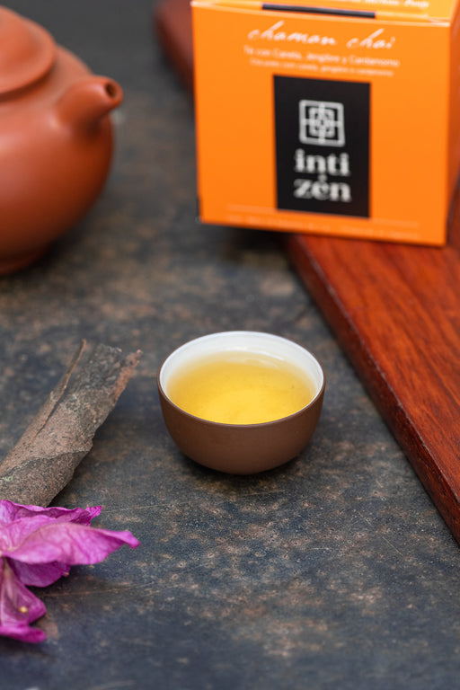 Chaman Chai - Té negro de la India con Canela, Jengibre y Cardamomo - taza